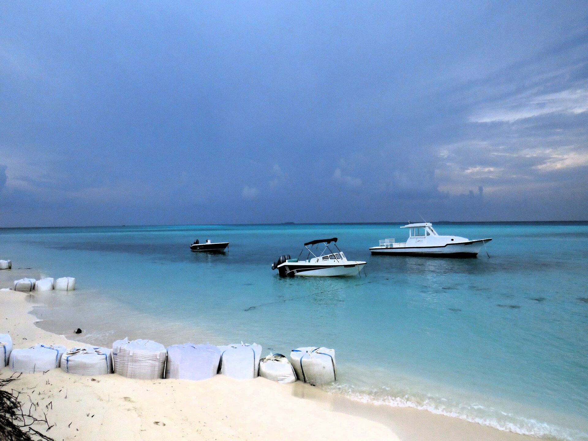 nico-sg-vision-hk3KWPZ6WgA-unsplash