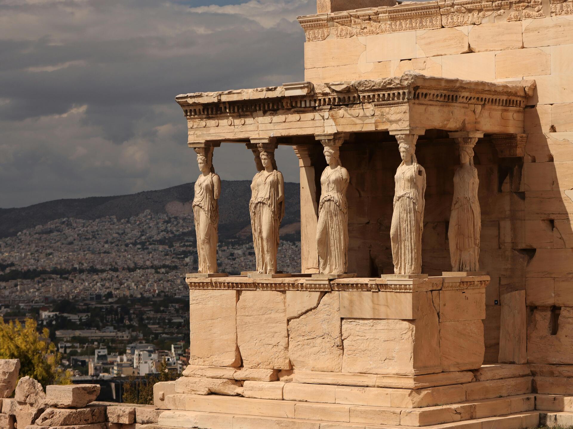 pexels-efrem-efre-2786187-31411936