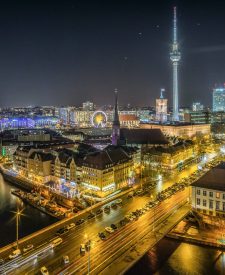 stephan-widua-iPOZf3tQfHA-unsplash